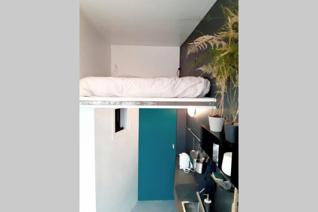 Small Arty Studio Menilmontant Paris Bagian luar foto